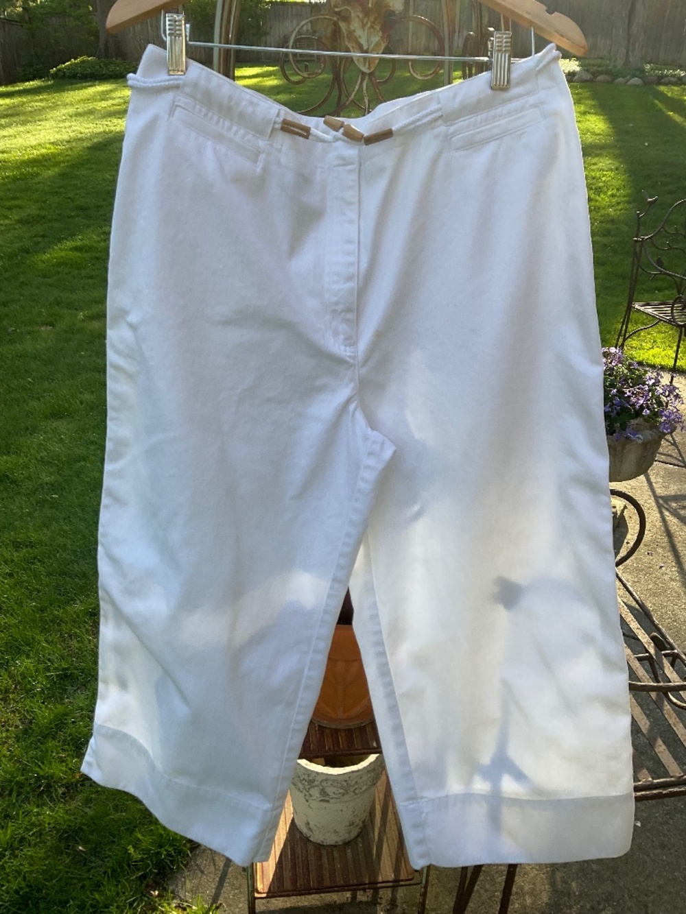 Ralph Lauren White Capris, size 14